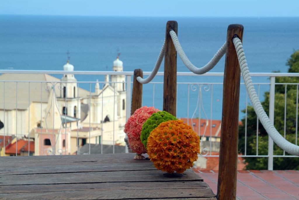 Residence Sant'Anna Pietra Ligure Exterior photo