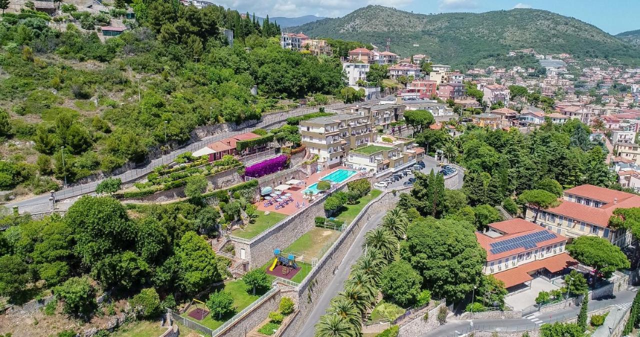 Residence Sant'Anna Pietra Ligure Exterior photo